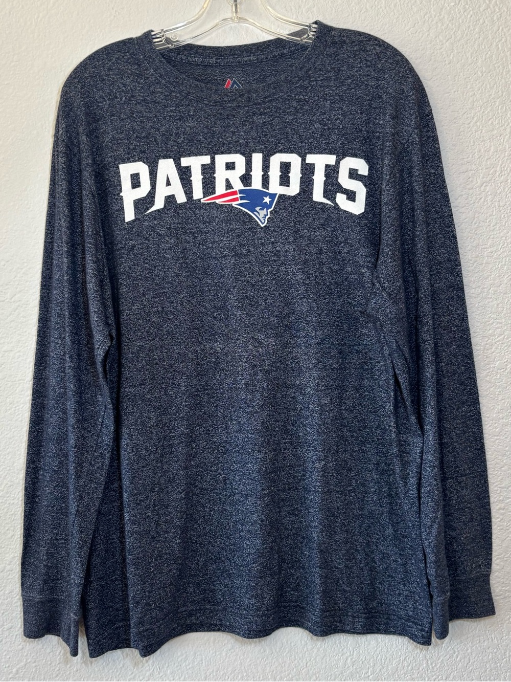 Majestic NFL New England Patriots Mens Shirt Large Blue Long Sleeve Graphic Tee